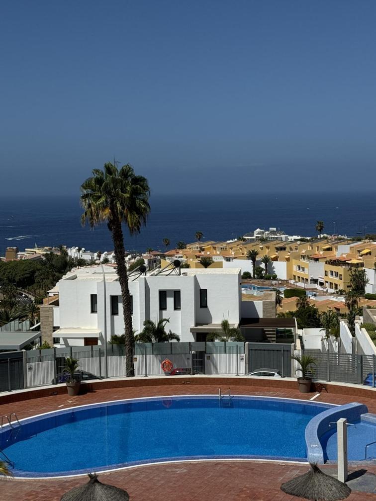 Apartment Stunning With Pool Tenerife