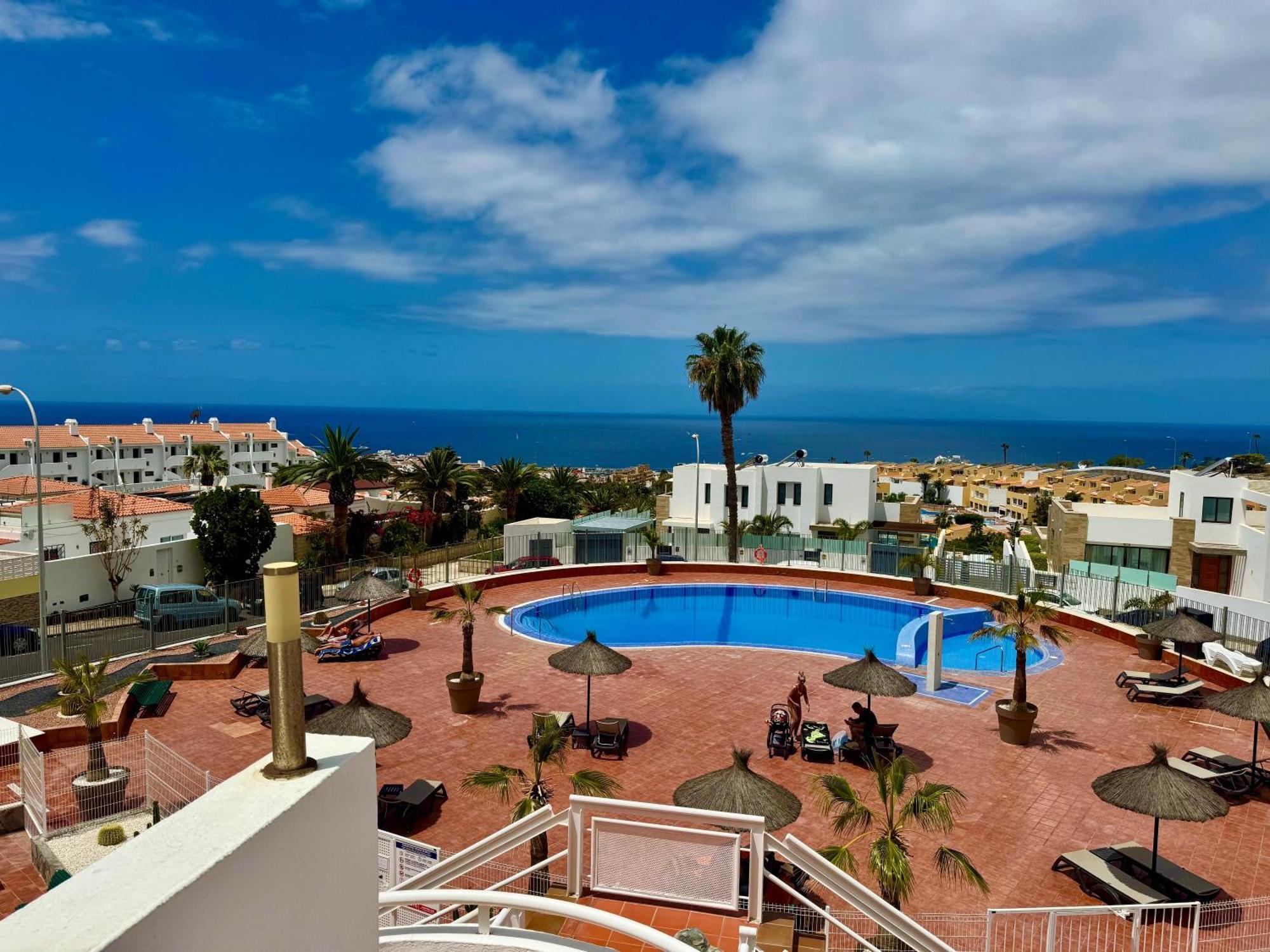Stunning With Pool Tenerife Apartment